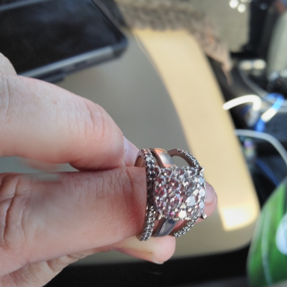 Diamond ring - Picture 2 of 7